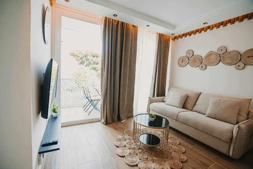 Lujoso Apartamento בנאלמדנה 0*,