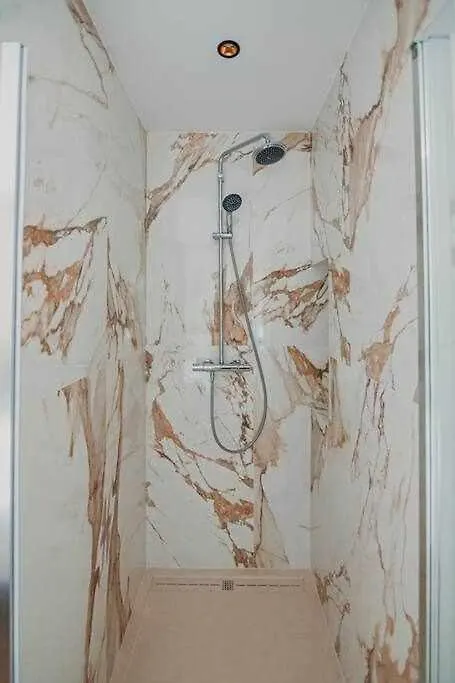Lujoso Apartamento בנאלמדנה דירה