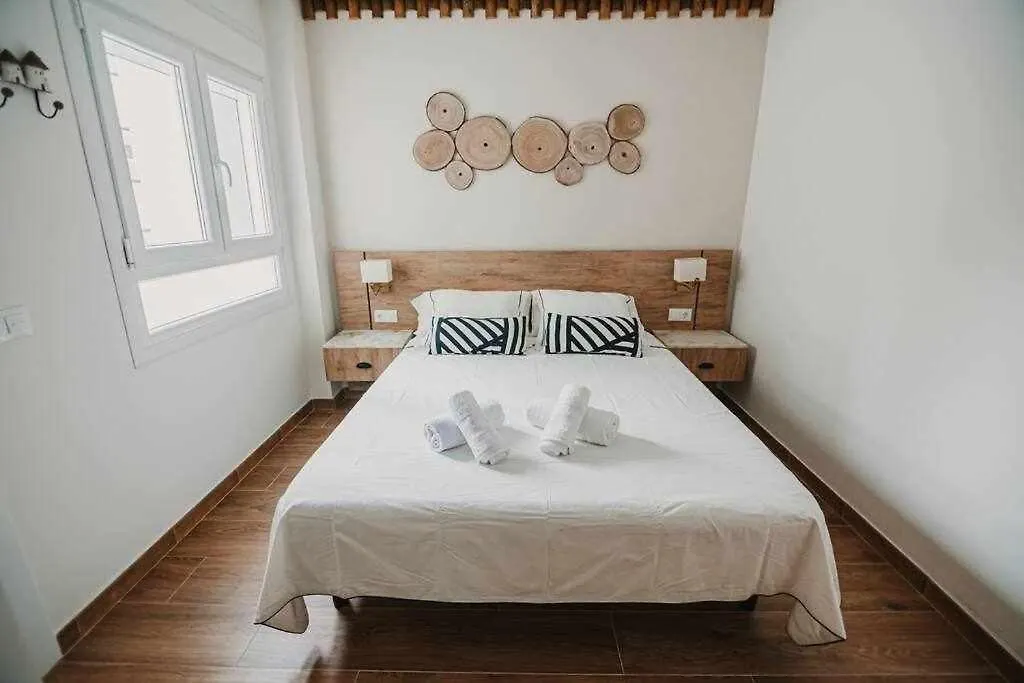 Lujoso Apartamento בנאלמדנה